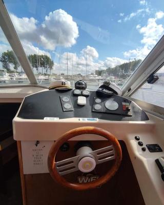 bateau au port