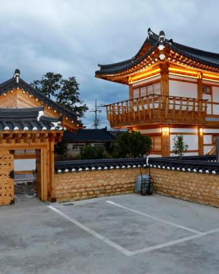 Hanok stay Mokhyang