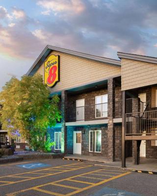 Super 8 by Wyndham Fort McMurray