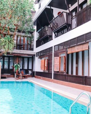 Baan Huenphen Boutique Hotel