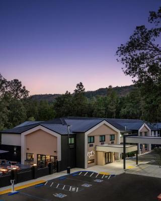 The Inelle, Oakhurst Yosemite, a Tribute Portfolio Hotel