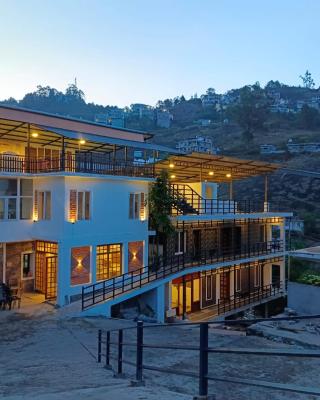 Misty Valley Inn