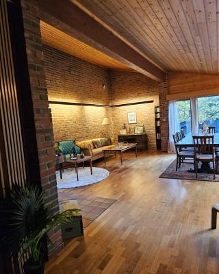 Private room - 3 in a luxury villa CHALET STYLE