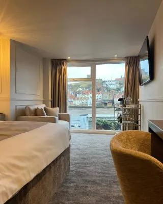 Number 3 Pier Road Suites