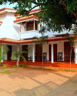 Punchi Walawwa - Guest House - Holiday Bungalow