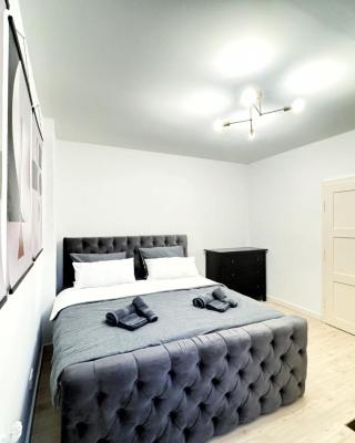 HolidayHome Apartments I Spacious 130qm Apartment Near Berlins Top Sights