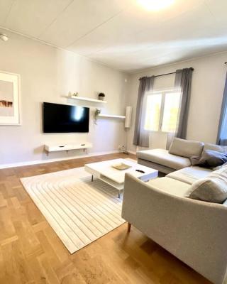 XL apartment with free parking