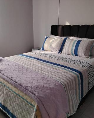 Dos Habitación independientes con Baño compartido