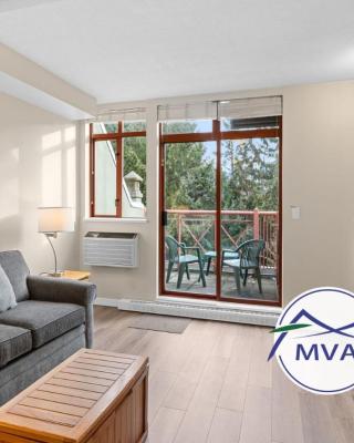 Alpenglow Lodge Studio with park view by MVA