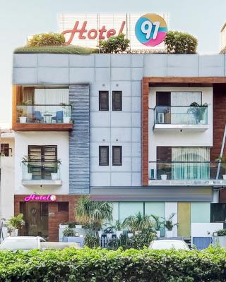Hotel 91 Golf Course Road