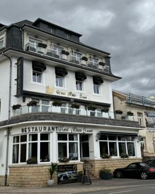 hotel whiteswan