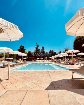 Flora Apt -100m dal Lago di Garda - Piscina