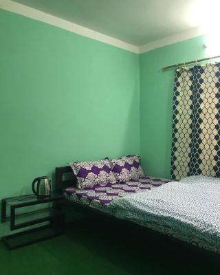 Diamond Home Stay - Private Rooms