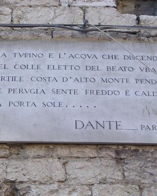 Angolo di Porta Sole