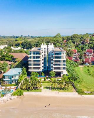 Escape Condominiums Beachfront Suites - Mae Phim