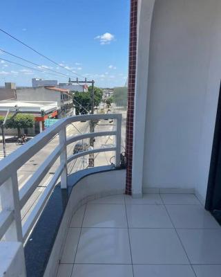 Apt com varanda no centro