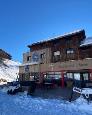 Hôtel Club "Les Carrettes"