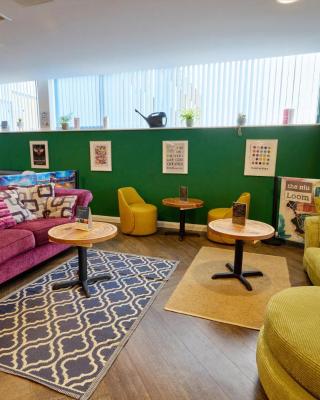 Holiday Inn - the niu, Loom Manchester North by IHG