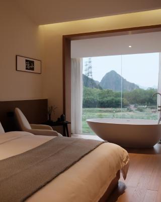 Guilin Bonjour Boutique Hotel- Free pick up service over 3 nights