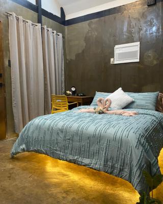 TOBY HOUSE SiARGAO