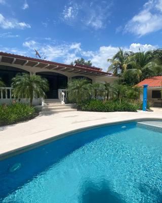 Manta Ray Lodge