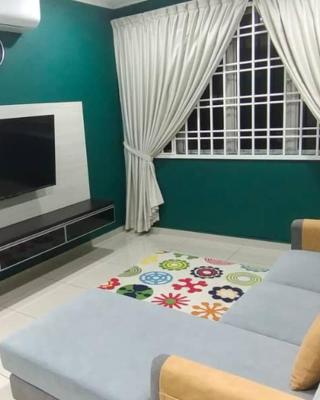 Sri Putra Homestay - Malay Only