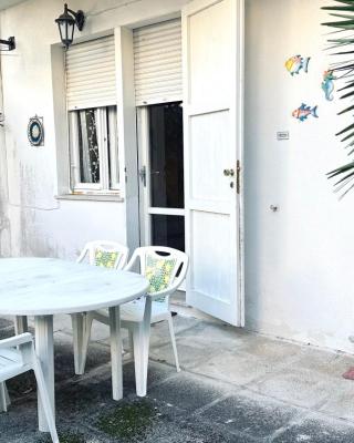 M282 - Marcelli, trilocale con giardino a 100mt dal mare