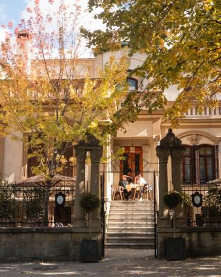 Vila Ebel Hotel Pool & Spa