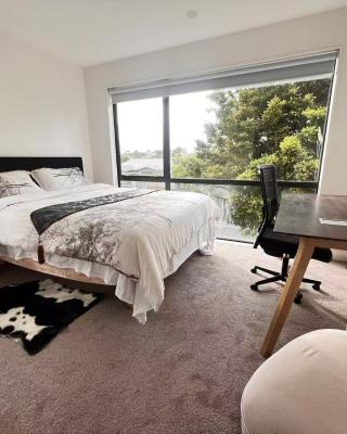 New town house room in Green lane