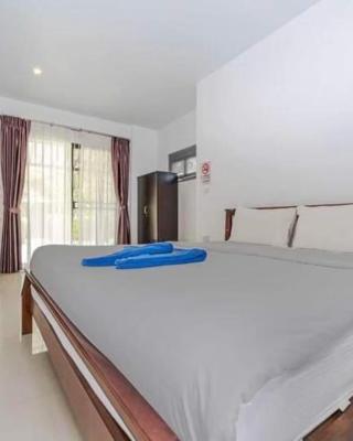 Share pool 1 room 2 bedroom