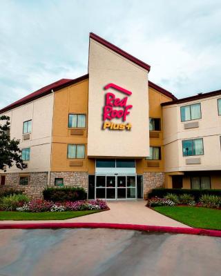 Red Roof Inn PLUS+ Houston - Energy Corridor