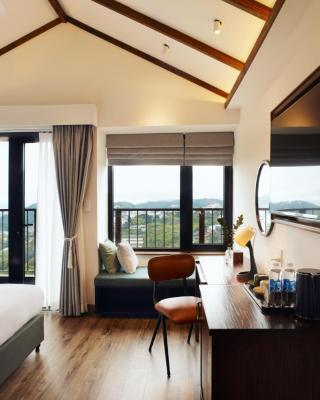 Coralina Hill Villa