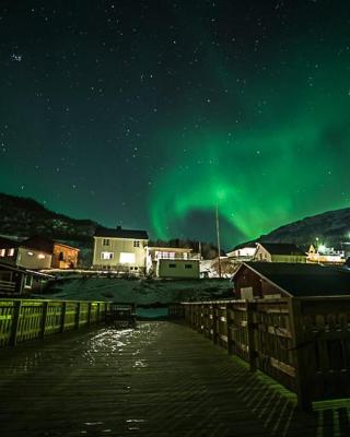 Elvegård Fjordcamp