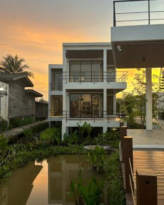 The Episode Boutique Hotel