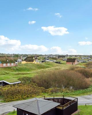 2 Bedroom Beautiful Apartment In Fanø