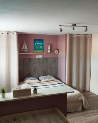 Chambre spacieuse agréable fonctionnelle avec acces au wifi