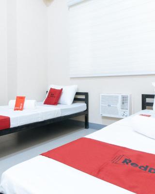 RedDoorz Plus @ Torre De Manuel Residences 1