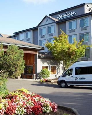 Radisson Hotel Portland Airport