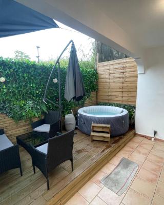 Havre de détente avec jaccuzi