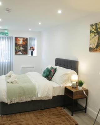 Luton Nook and Kitchen 4 mins to Luton AirPort