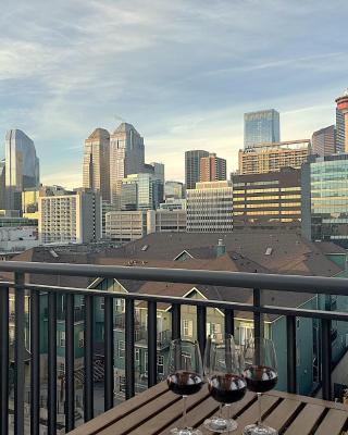 Stylish DT Views at Stampede w Free Parking and AC