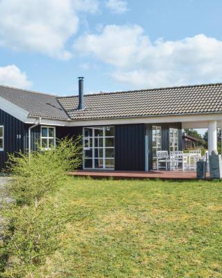 Stunning Home In Skjern With Kitchen