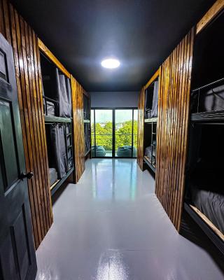 ILOFT Hostel Phuket