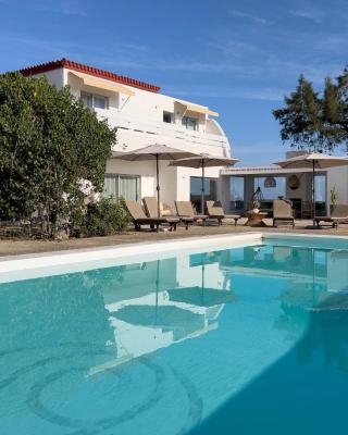 Hélène Holidays - Hotel Boutique