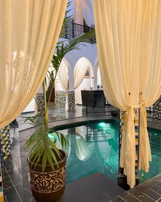 Riad L'ECOLE