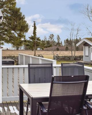 Awesome Home In Löttorp With Wifi