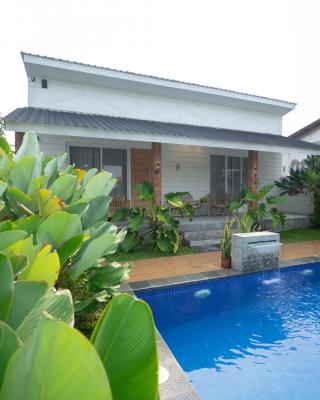 Villa Sawah Prambanan