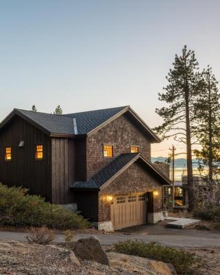 Atkinson by AvantStay Lake Front Home w Stunning Views in Tahoe Vista