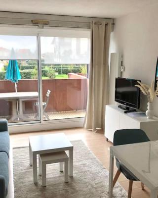 Studio à 2 pas de la plage!