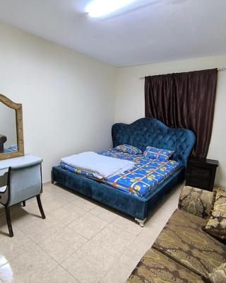 Rooms opposite mega mall in telephone shops roundabout flat no 203